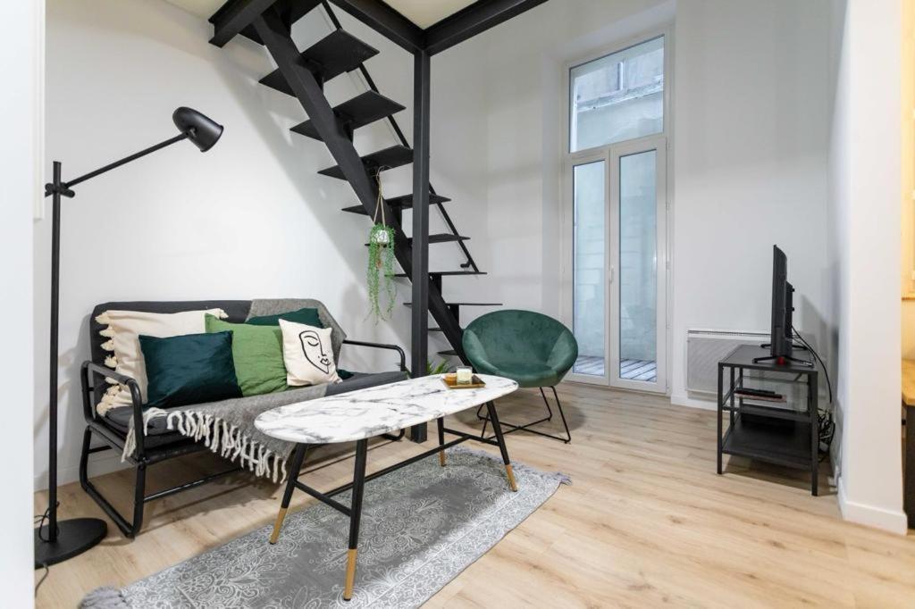 Grand T4 Avec 3Sdb - Quartier Joliette - Ideal Familles Et Groupes Marseille Exterior photo