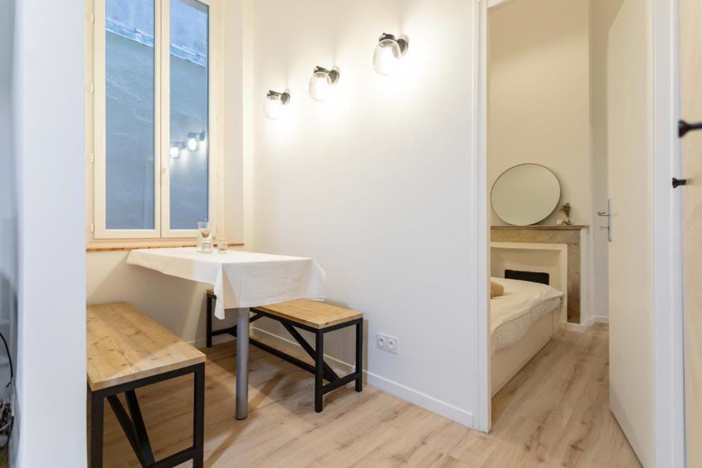 Grand T4 Avec 3Sdb - Quartier Joliette - Ideal Familles Et Groupes Marseille Exterior photo